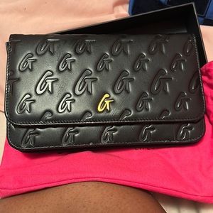 Glamaholic Wallet on Chain